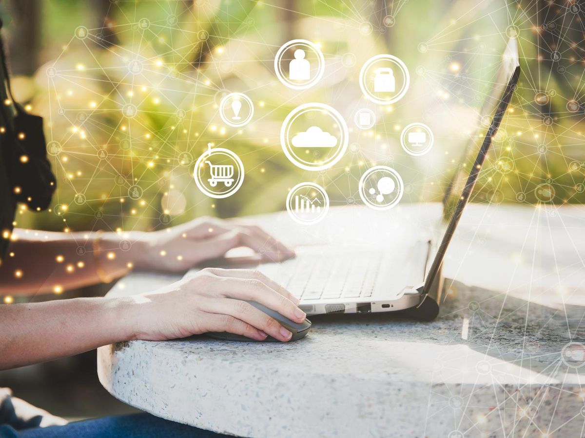 Jak skutecznie korzystać z internetowych platform ogłoszeniowych przy sprzedaży i zakupie unikalnych produktów w Polsce