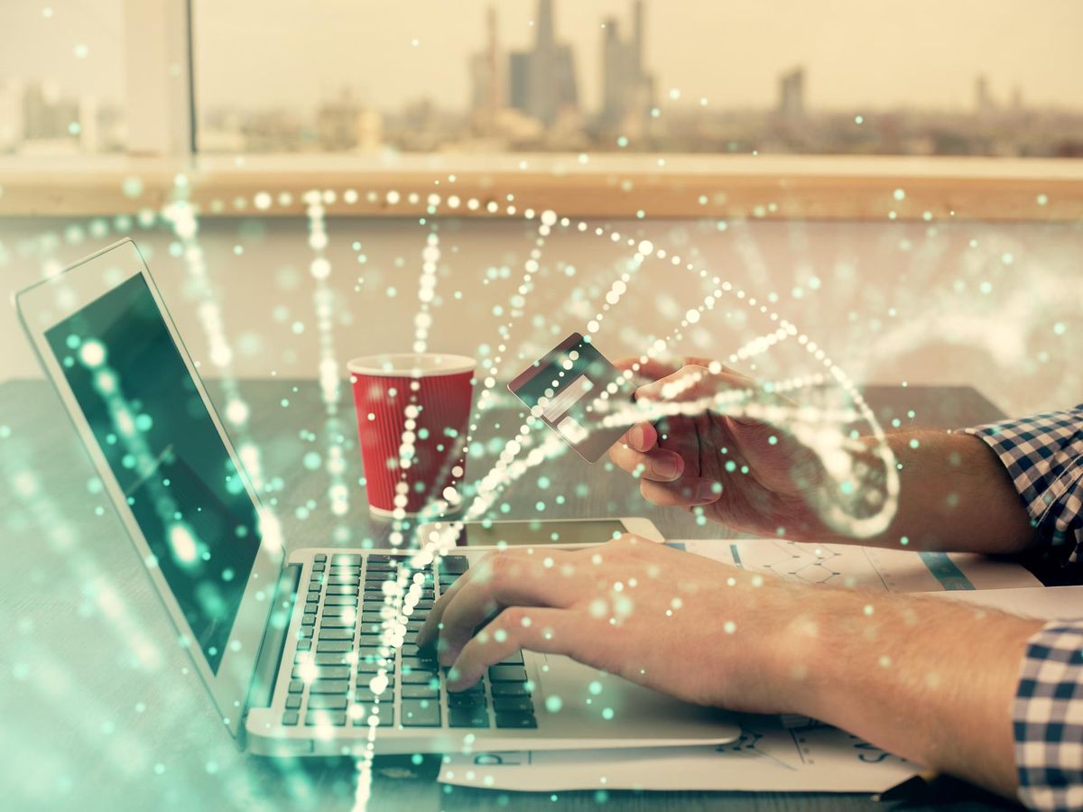 Jak korzystać z internetowych platform ogłoszeniowych do bezpiecznych zakupów i sprzedaży w Polsce
