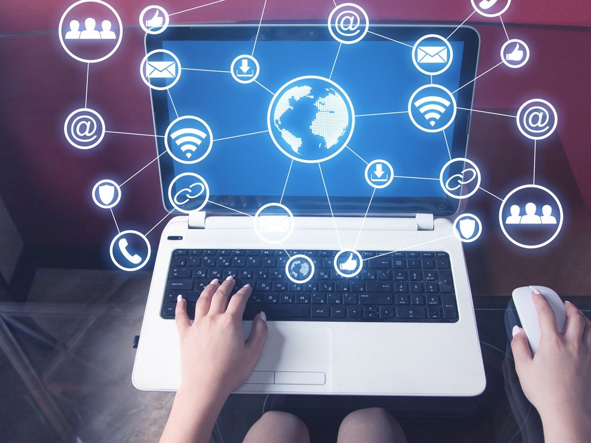 Jak korzystać z internetowych platform ogłoszeniowych w Polsce bez ryzyka